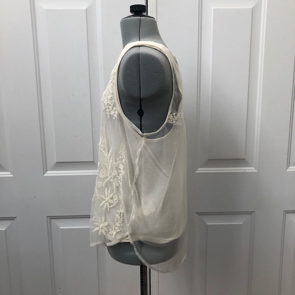 American Eagle Cream Embroidered Floral Tank Top | Size XS - Picture 2 of 8